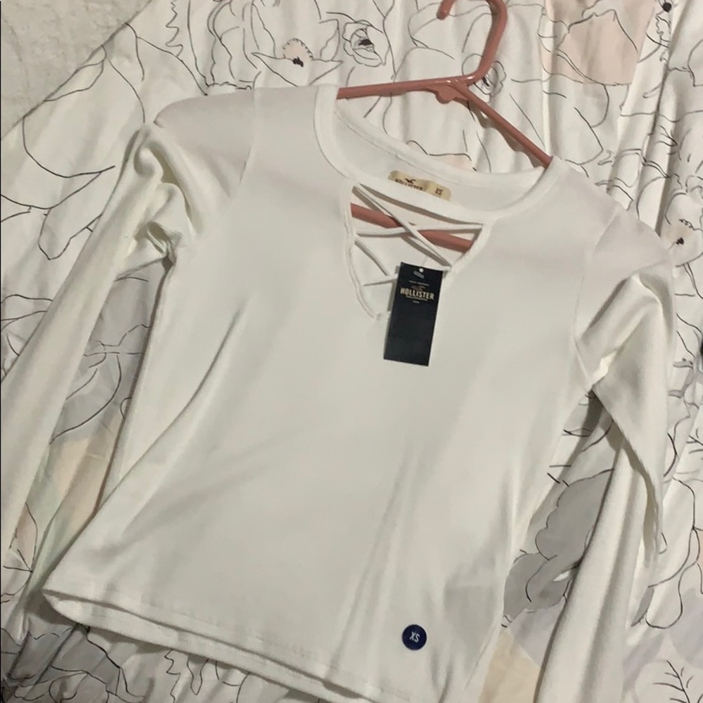 White Hollister top